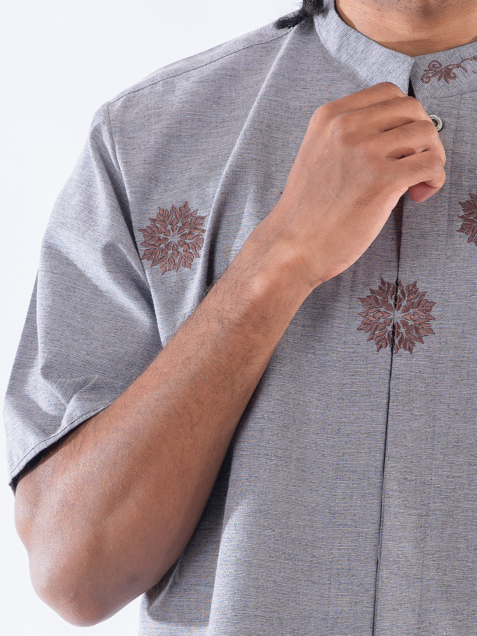 BRONZE 135 GRAY KOKO 5